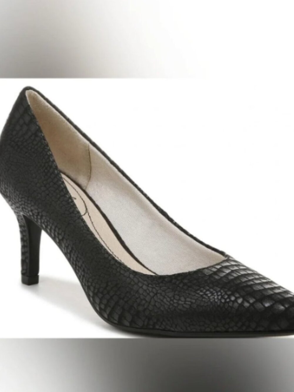 Life Stride Sevyn Pump - Black Snake/Crocodile print 9W